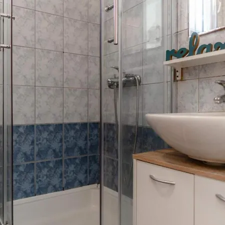 Le Ek Cozy - Two Bedroom 2 *